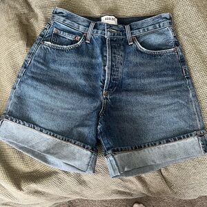 Agolde Dame Jean short size 25. Only worn 3 times!